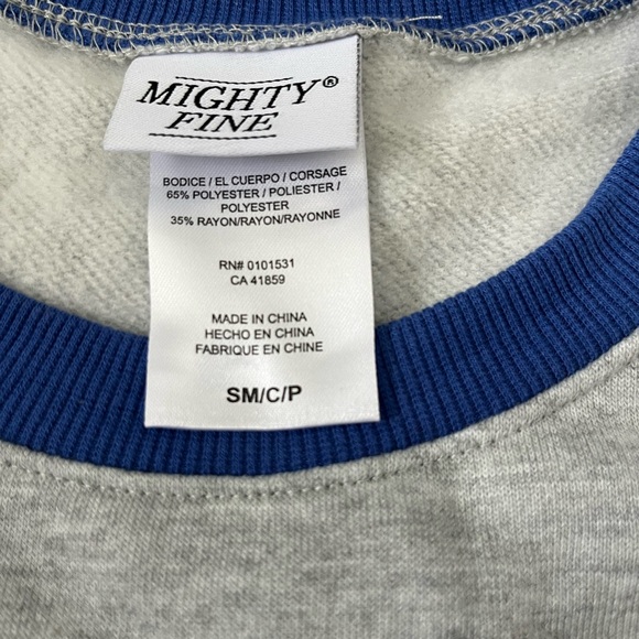 Cropped Multi-Color Sweatshirt - Picture 3 of 3